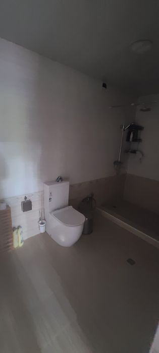 10 сотих уй сотилади