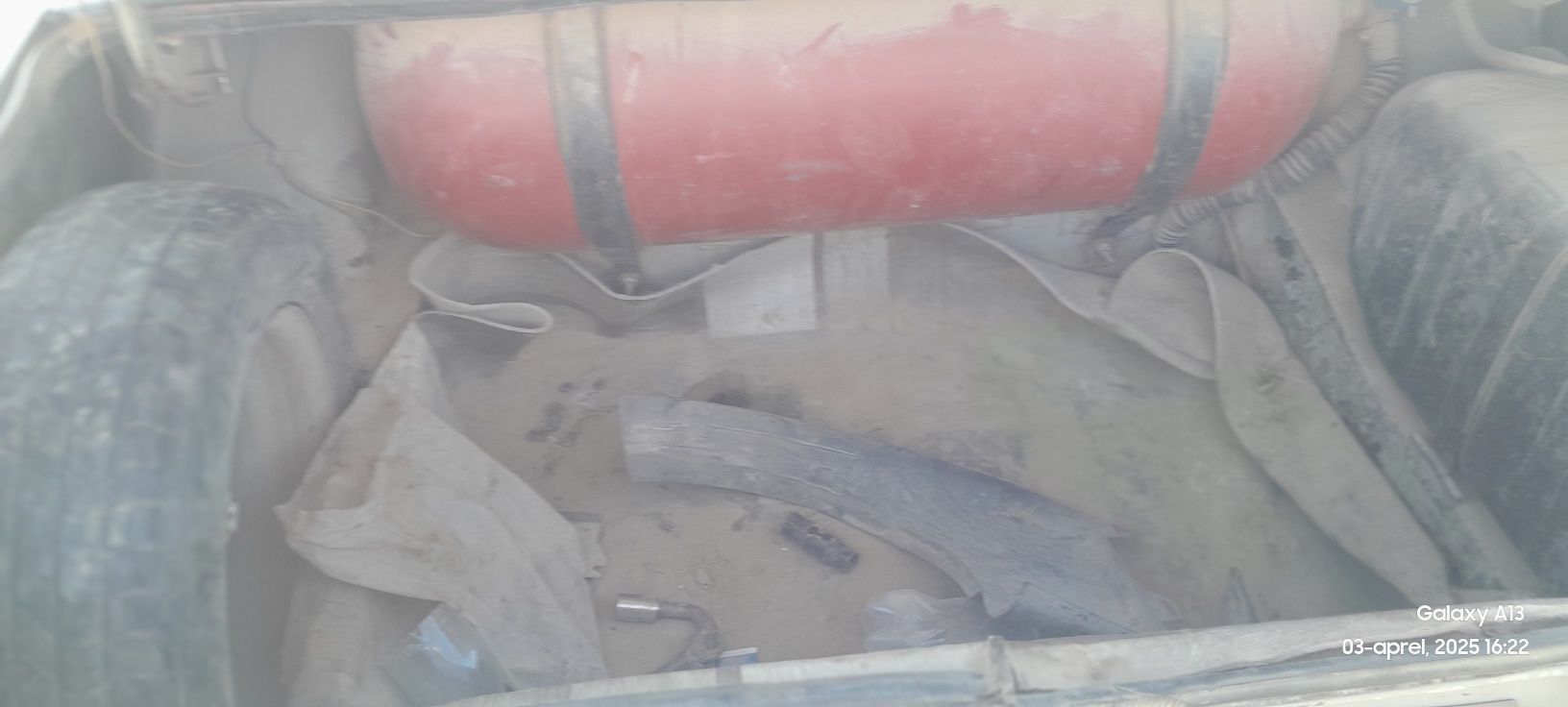 vaz 05.07 qilingan yurib turgan mashina