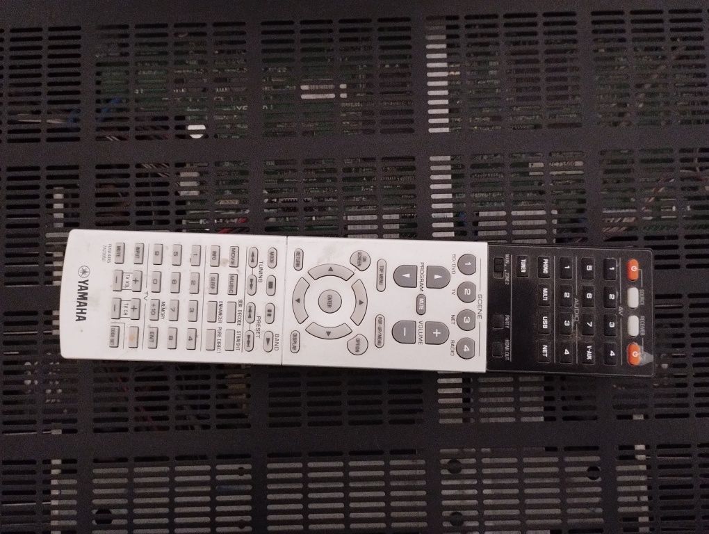 Yamaha RX-V1073 - качествена машина