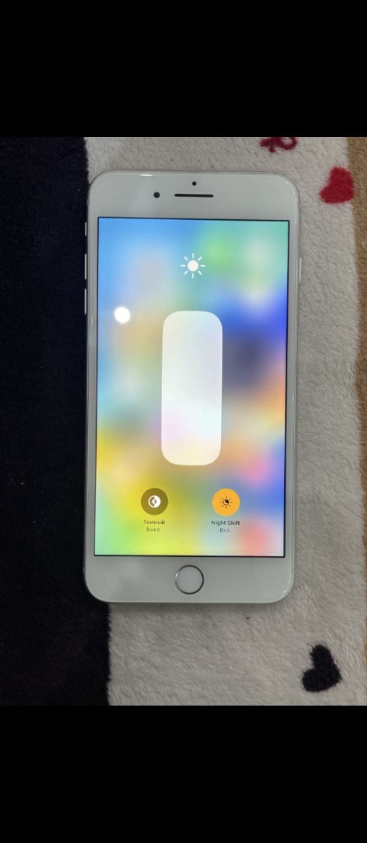 Iphone 8 plus sotiladi xotira 64g