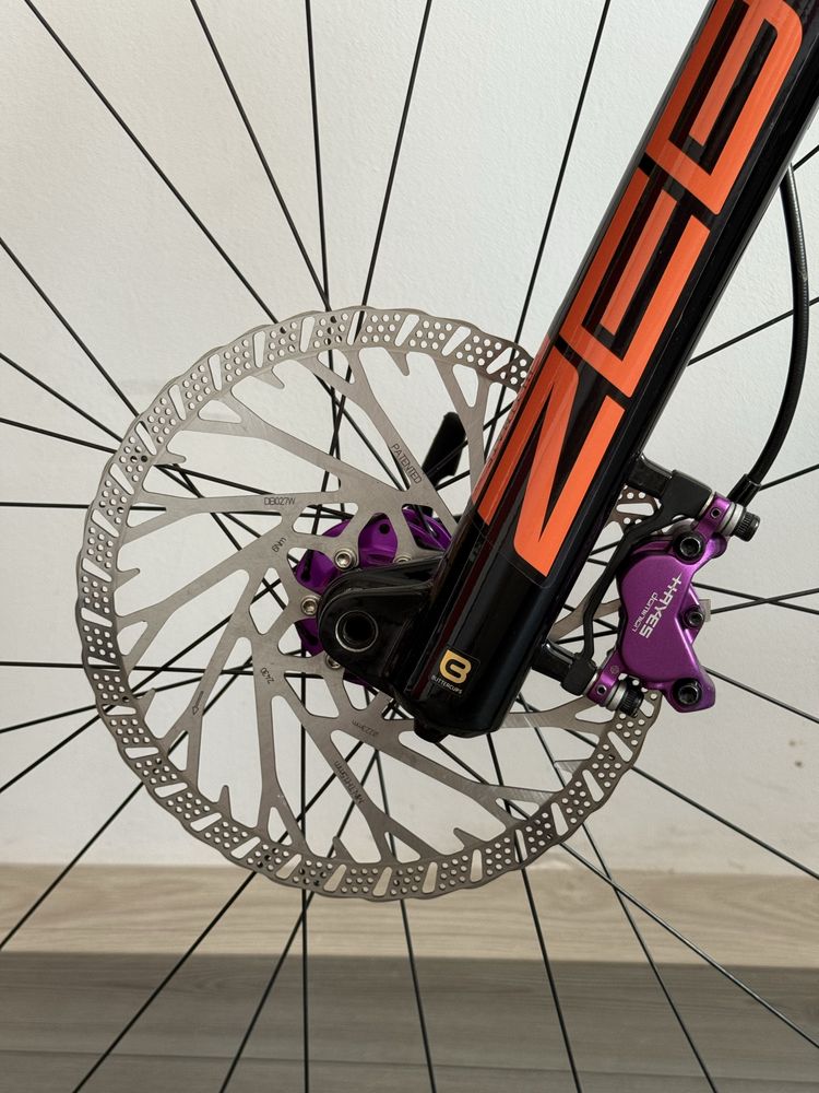 Santa Cruz Nomad CC 2024 Industry nine Hydra