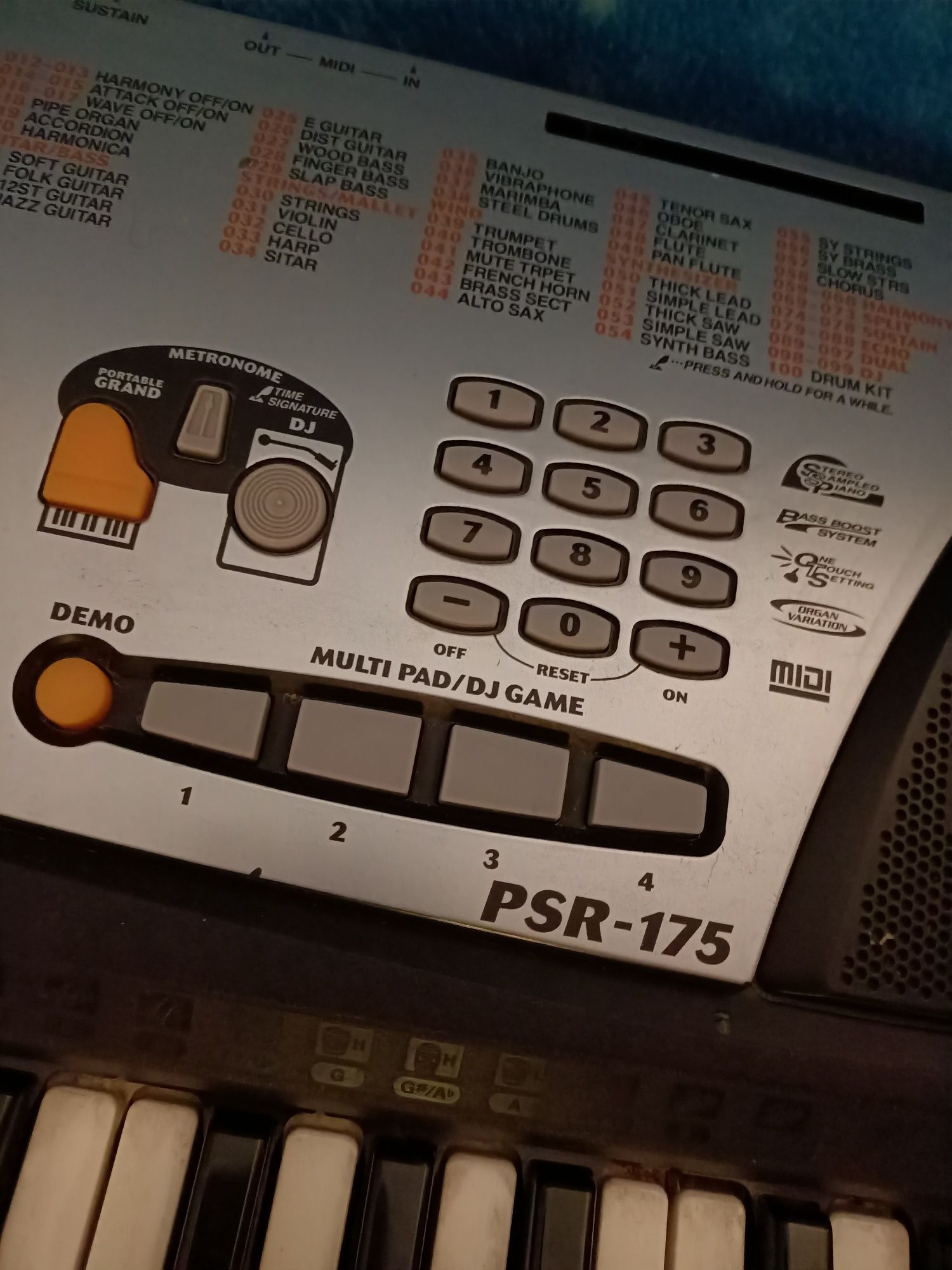 Orgă Yamaha PSR-175
