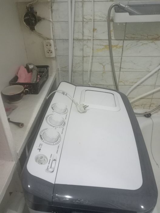 Продам стиральную машину полуавтомат пару месяцев использования