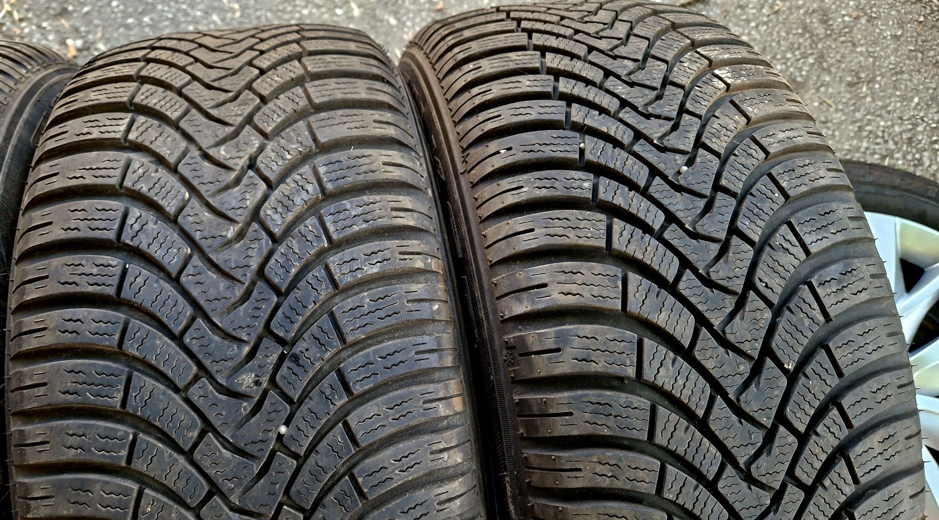 7мм 225/55/17 зимни гуми Falken Eurowinter HS01