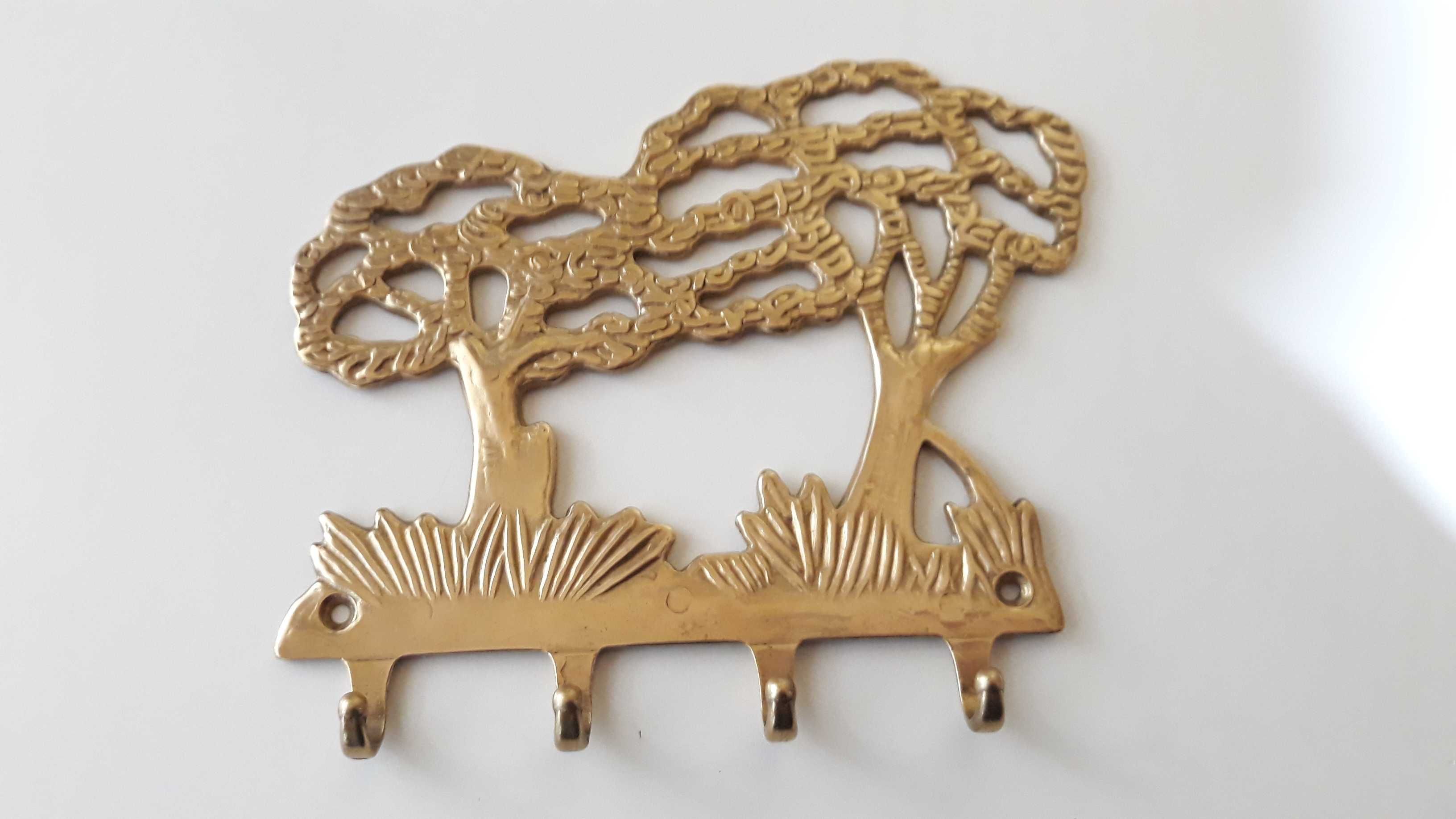 Cuier Chei din bronz , copaci