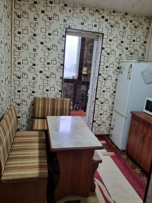Beruniy metroga yaqin joyda joylashgan 4 xona