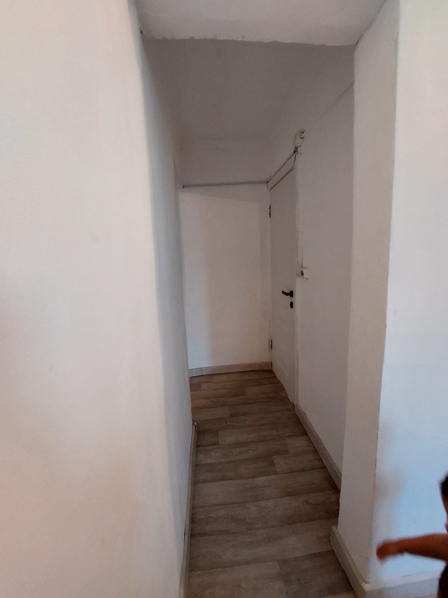 Бір бөлмелі пәтер сатылады