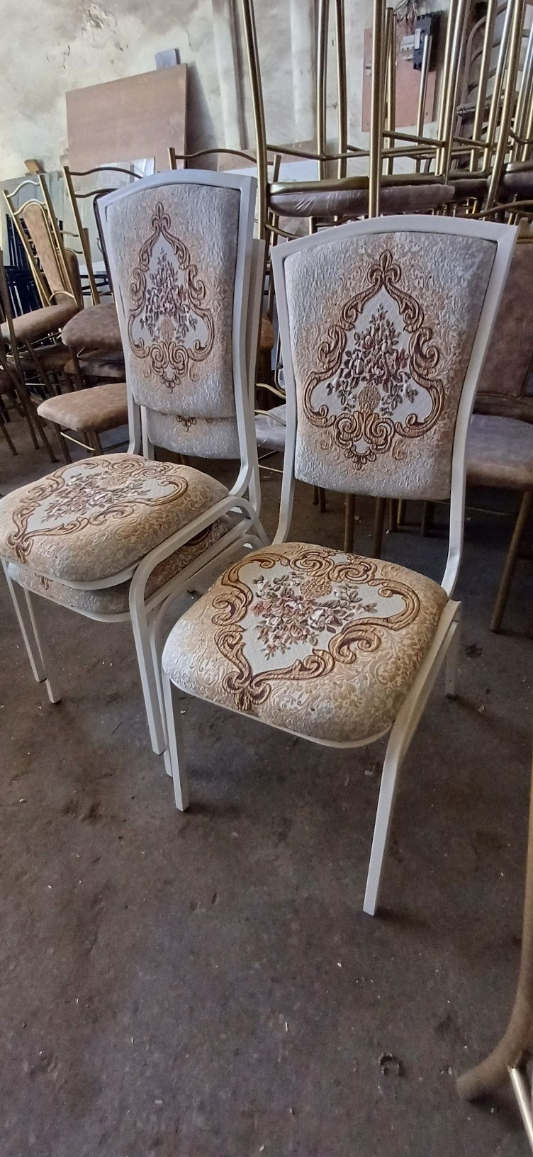 Stol stul ishlab chiqaramiz 190-280 mingacha