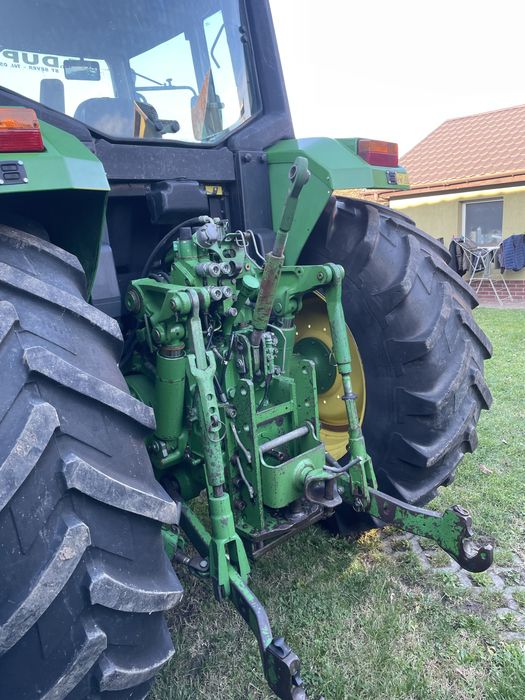 jhon Deere 6810 anul 2000
