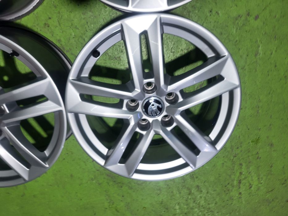 17 5x112 Skoda лети джанти 5х112 шкода
