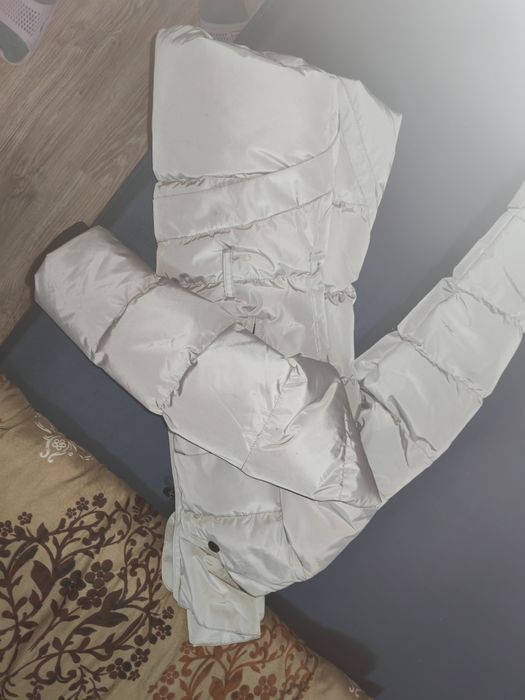 Зимно яке и дънки