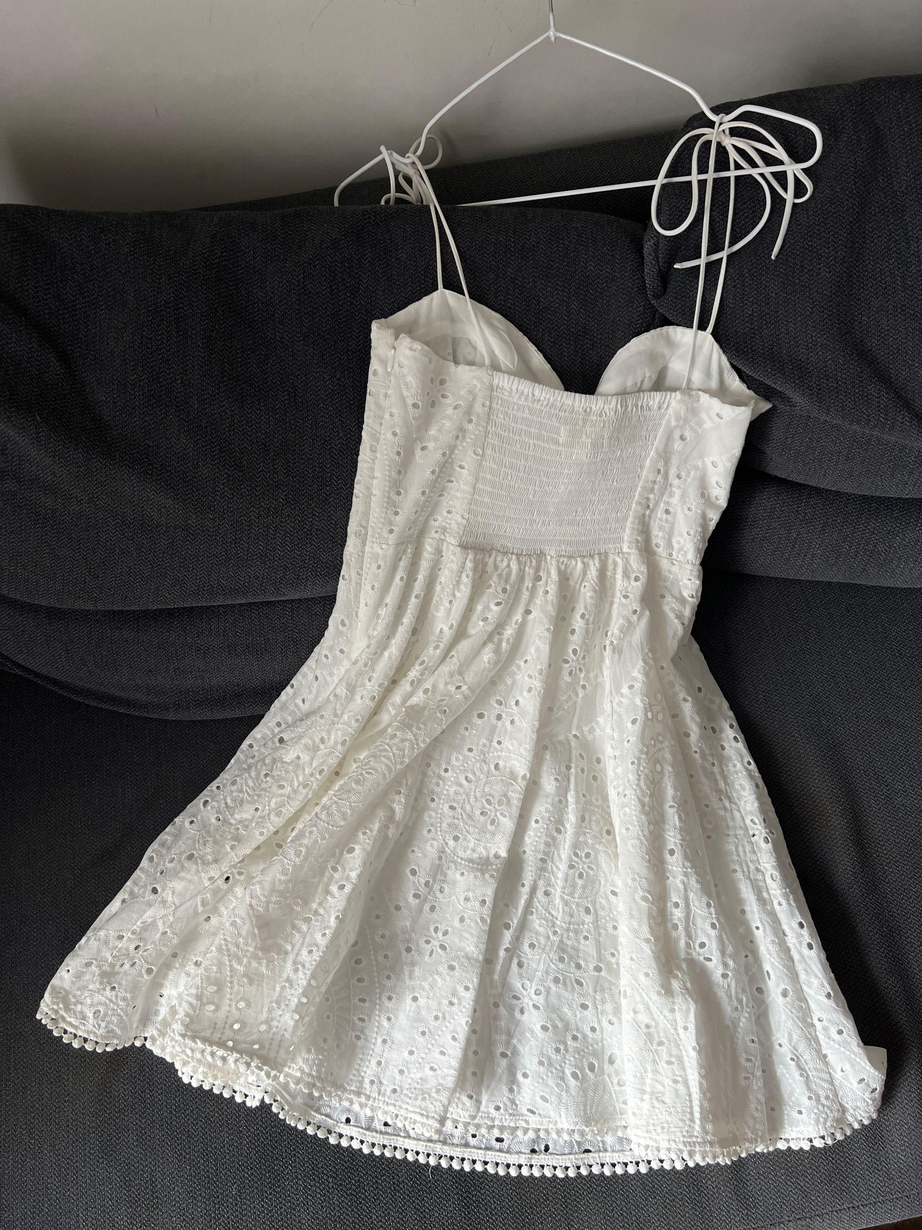 H&M бяла рокля размер S