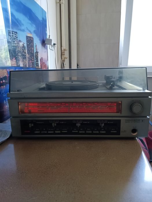 Retro radio+pickup Kantata 205 Stereo(URSS 1986)