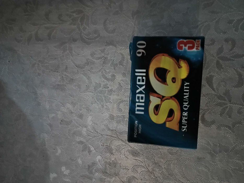 Касети -maxell 90