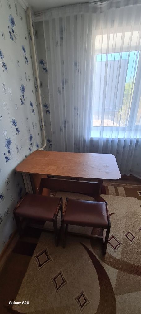 Продам стол стол