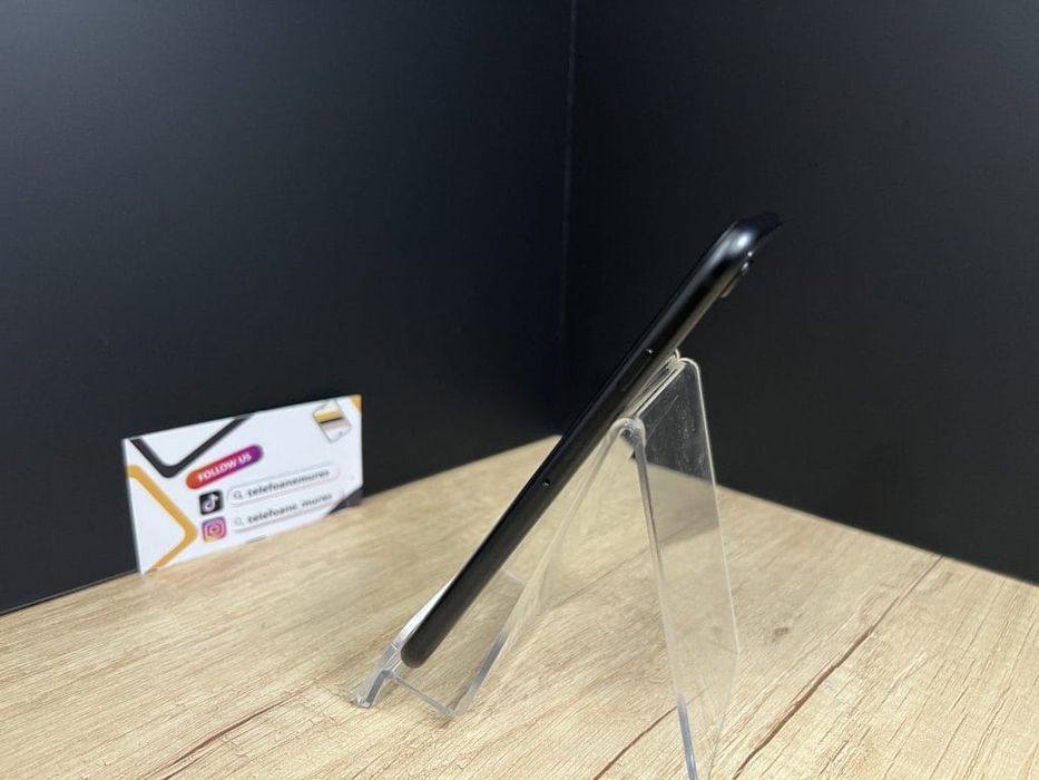 iPhone SE(2020) 64Gb Black Second-Hand Foarte Bun 3 ani garanție, Tele