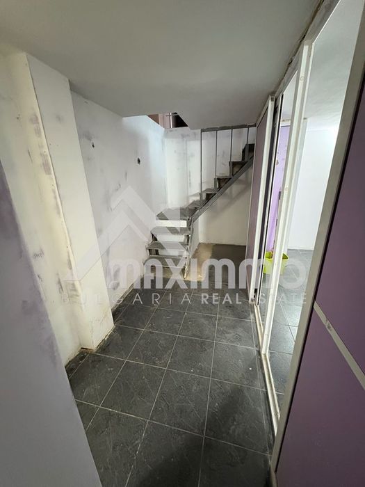 Офис в Варна-Зимно кино Тракия площ 72 цена 59900