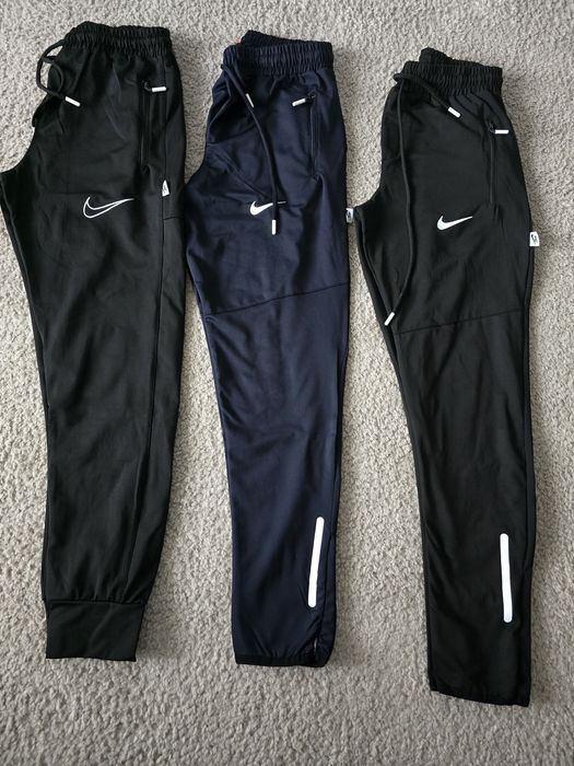 Pantaloni de trening barbati/Noi Nike