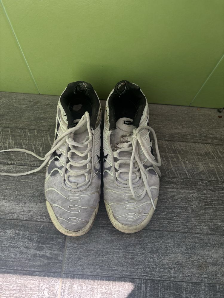 Маратонки Nike tn
