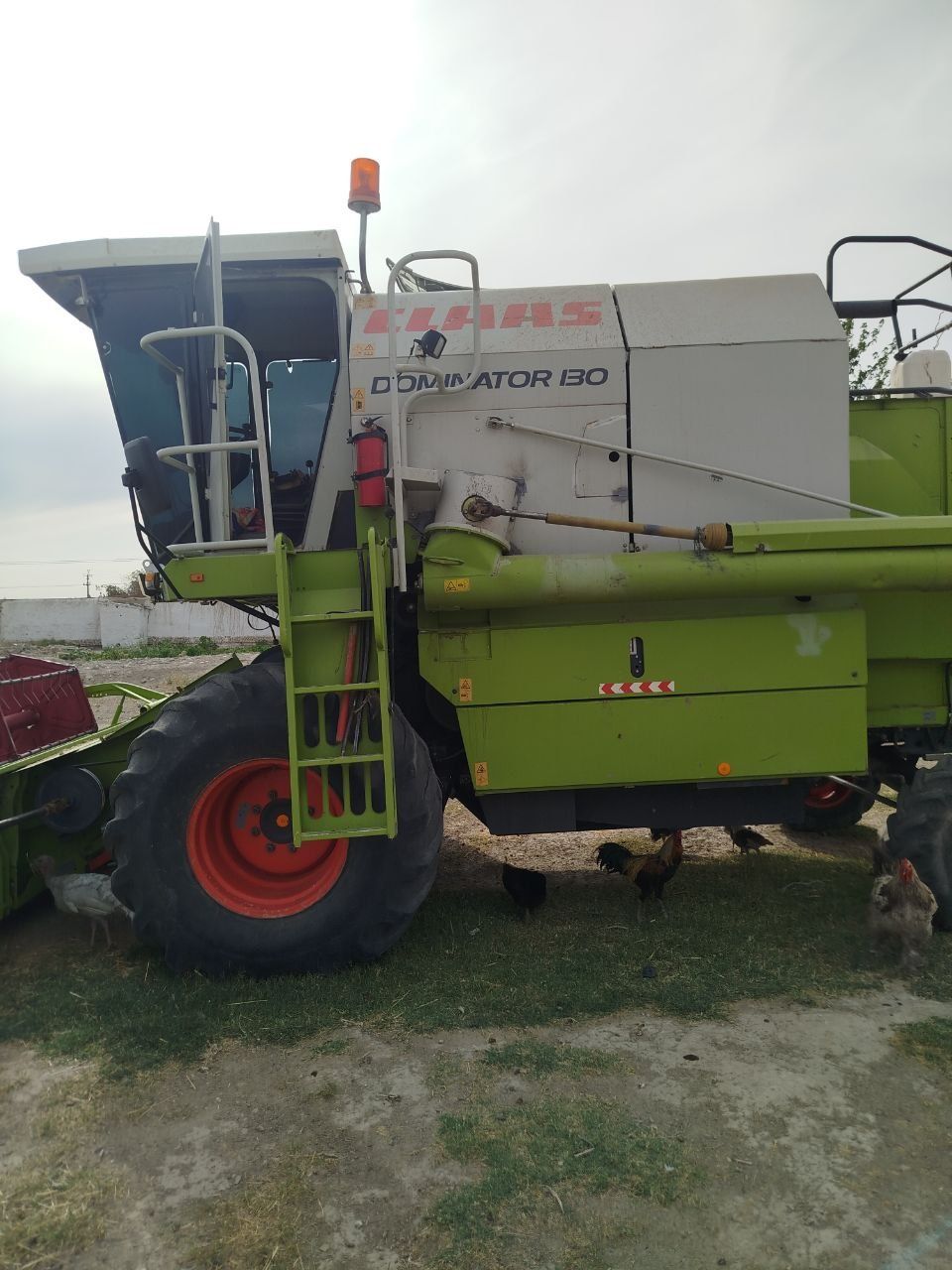 Комбайн claas dominator 130.