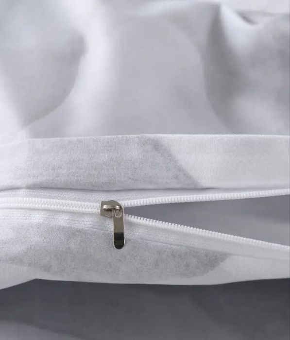 Спално бельо сиво/бяло