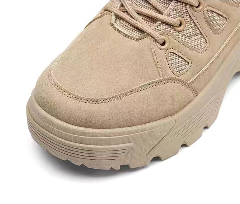 Высокие зимние ботинки