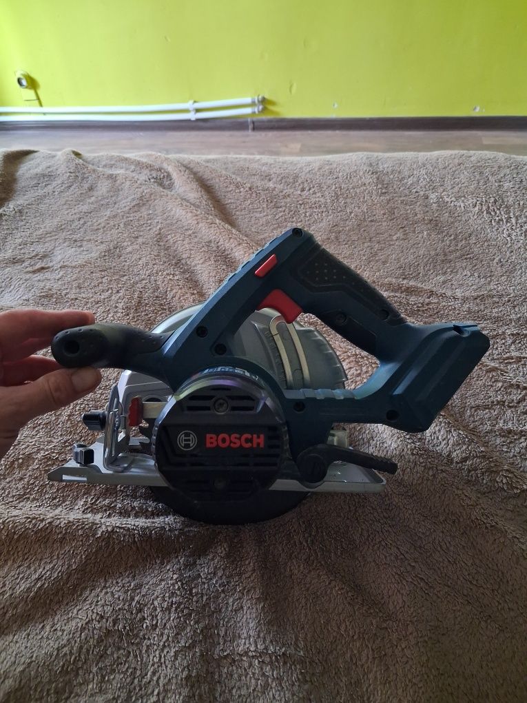 Bosch ръчен циркуляр като НОВ