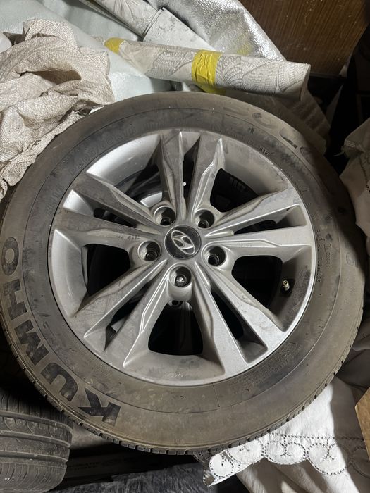Диски с шинами от Hyundai  205/60/16
