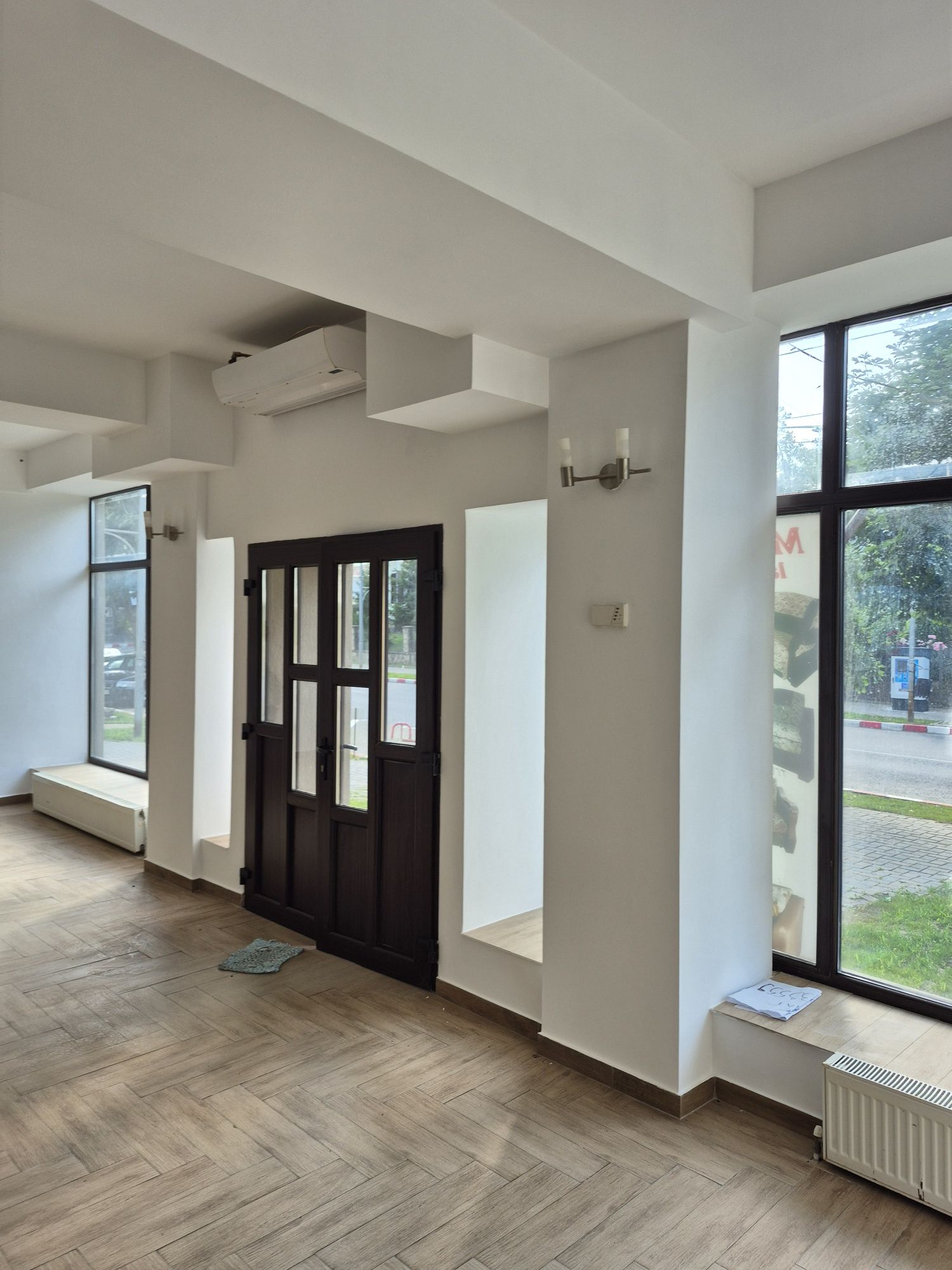 Vand spatiu comercial