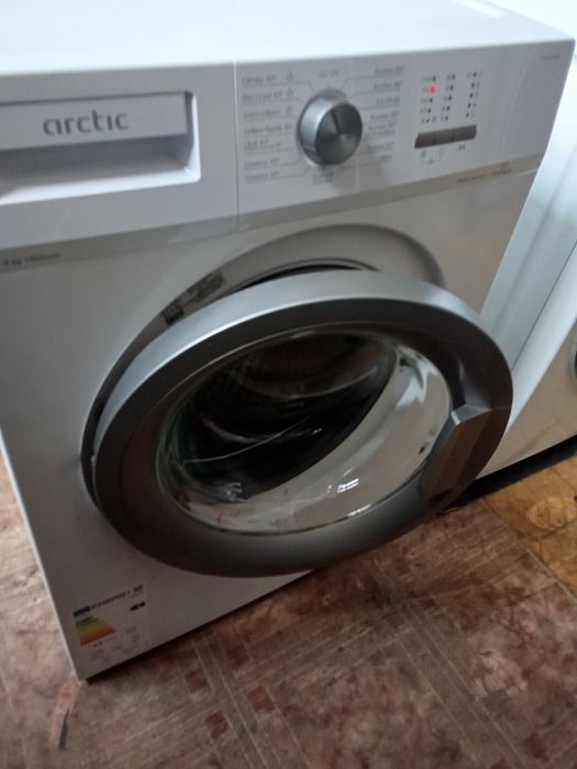 Mașina spălat rufe Artic APL81013XLW3