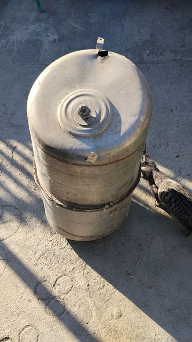 Две бочки сварены собою