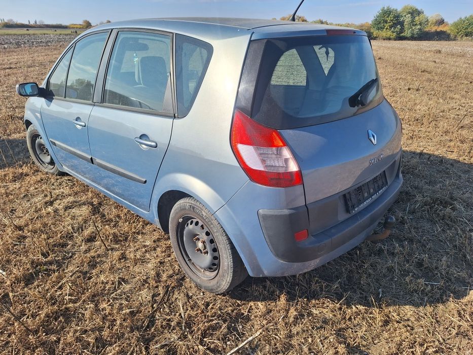 Dezmembrez renault scenic