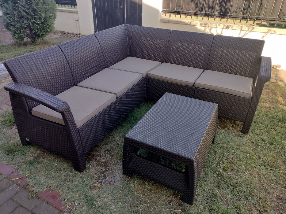 Set mobilier gradina / terasa Keter Corfu poliratan 1.90 x 1.90