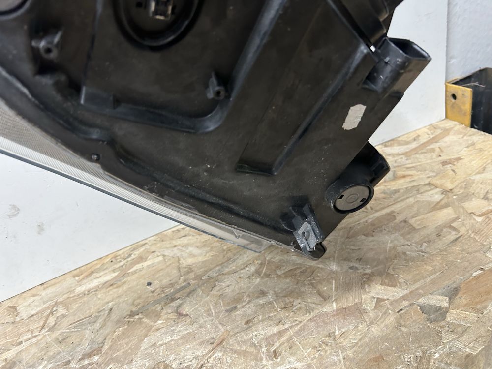 Far faruri bmw X1 E84 bi xenon non lci 2008-2011 stanga