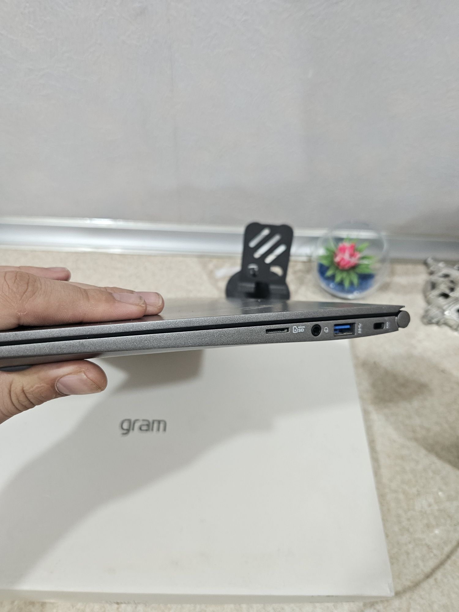 LG gram Noutbuk core i5 sensor