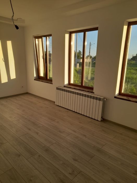 Casa cu teren Victoria com.Stauceni