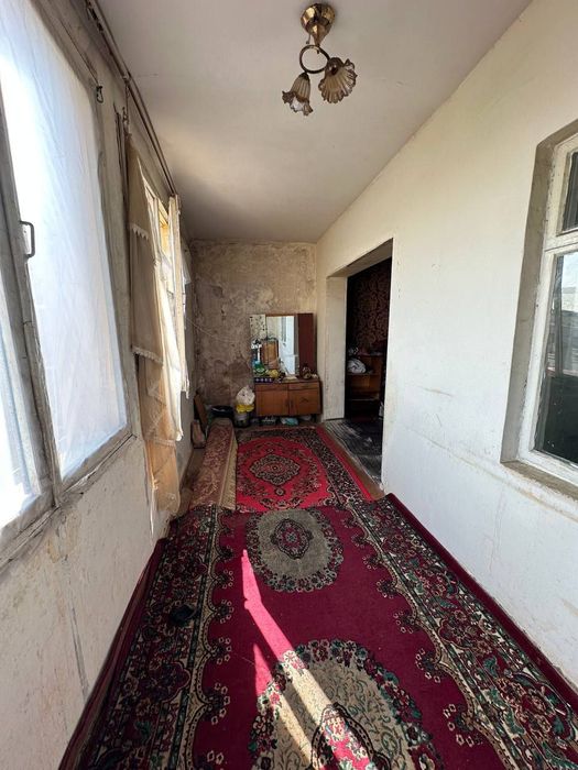 Куйлюк массив 5. 2-х комнатная. 4-й этаж. 58м². 2×6- балкон.