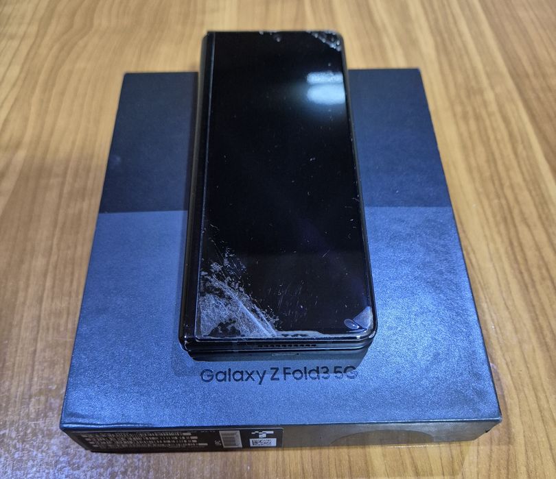 Samsung Galaxy Z Fold 3 5G