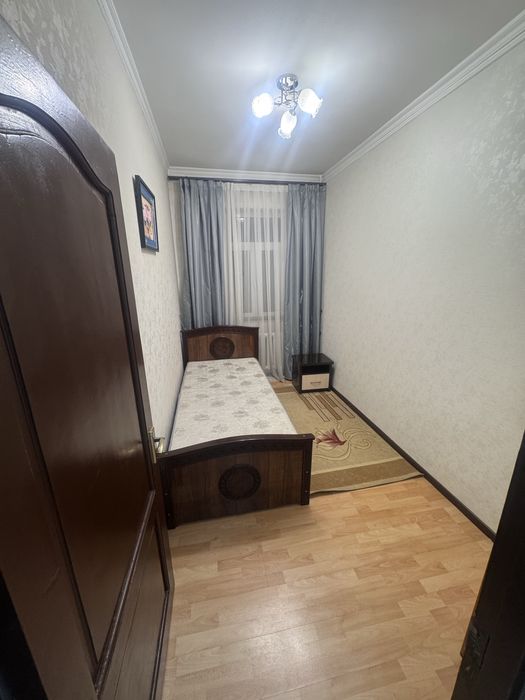 Oybek metro kvartira sotiladi