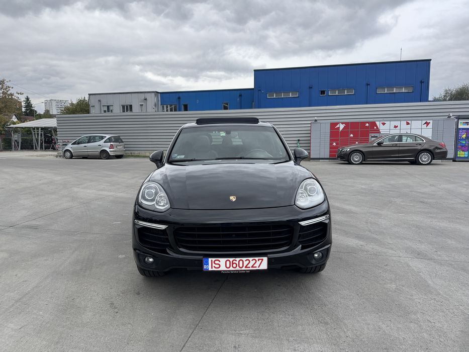 Porsche Cayenne 2015 Facelift Panoramic Perne 263 CP. Accept variante