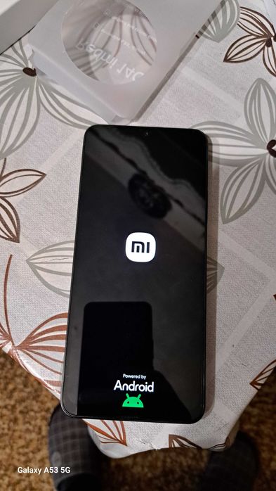 Продавам чисто нов телефон Redmi 14C 128 gb 8 gb ram!!!