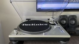2 x Technics SL-1200 MK2 + Pioneer DJM-300s + ca 300 Vinyl