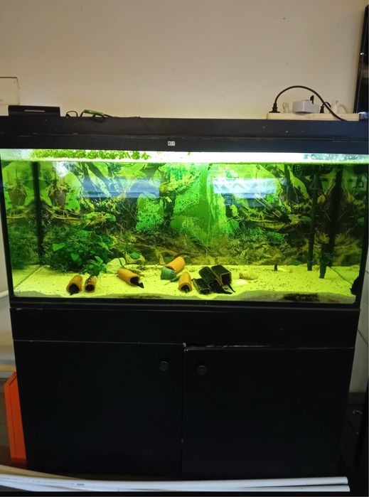 Vand acvariu 280 litri