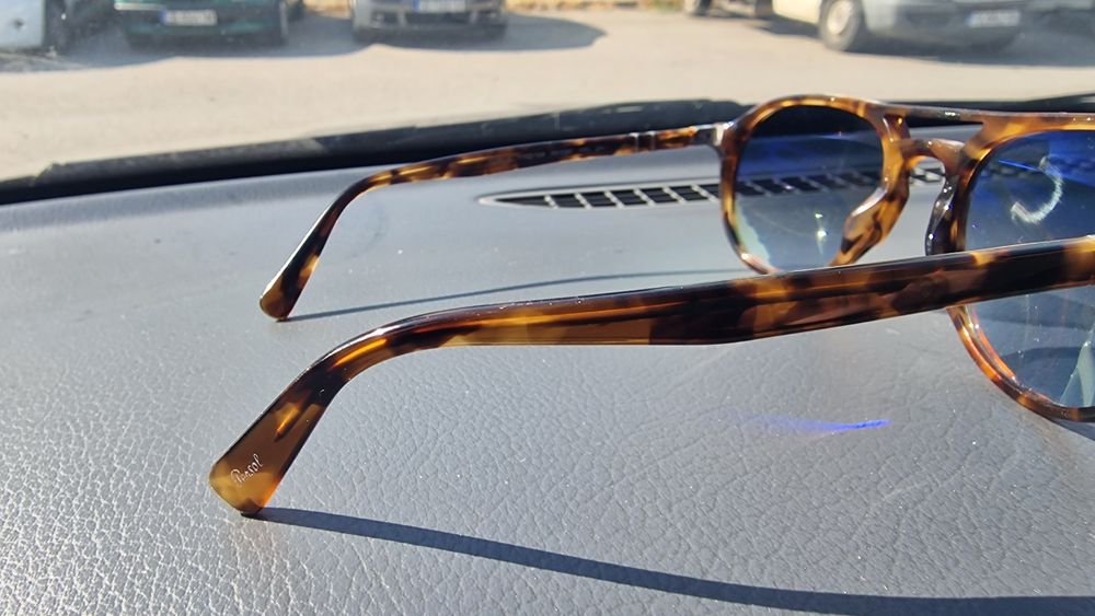 Продавам слънчеви очила Repsol 3235-S