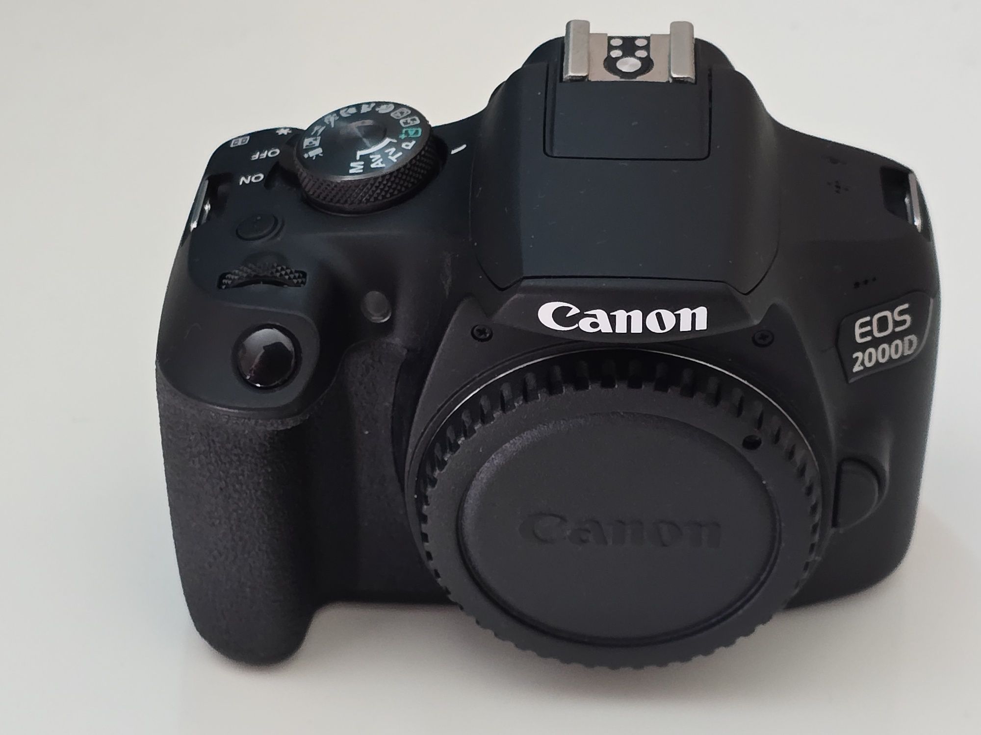 Canon 2000 D Тяло в отлично състояние