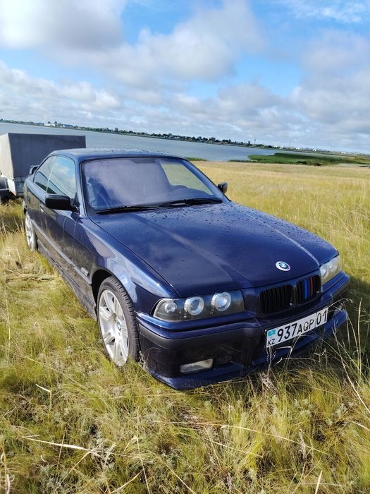 Продам машину Е36 купэ