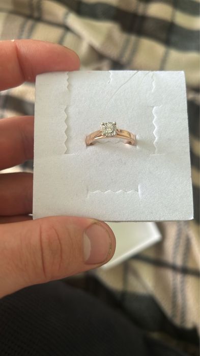 Продам золотое кольцо