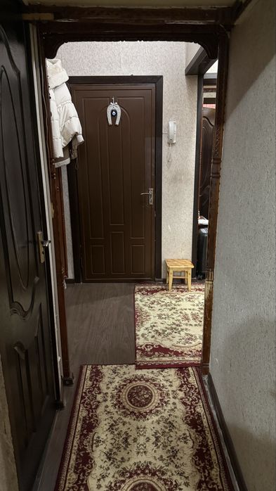 Продаю свою 3/3/9 Дархан (напротив военного училища)