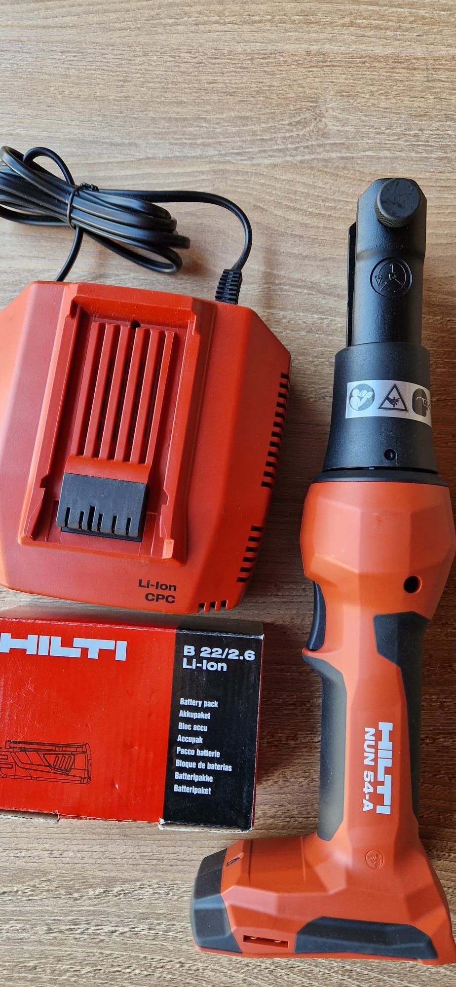 Hilti presa hidraulica pe acumulator