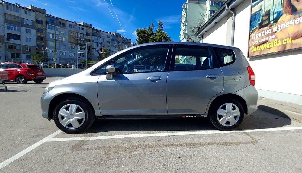 Honda Jazz 1. 4i automat